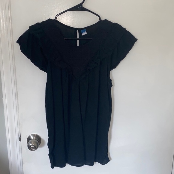 Black lace ruffle top - Picture 1 of 6